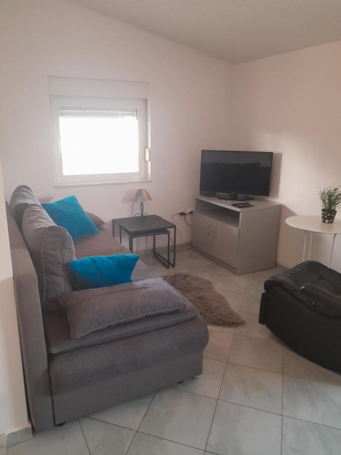 Caliente Apartments Vir A Zewnętrze zdjęcie